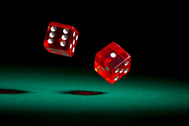 fuji18 slot Dealer and table together